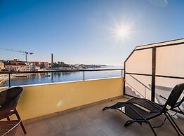 Sleek and Stylish Umag Apartments With Sea View