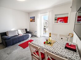 Sleek and Stylish Umag Apartments With Sea View