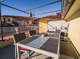 Sleek and Stylish Umag Apartments With Sea View