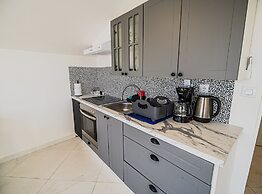 Sleek and Stylish Umag Apartments With Sea View