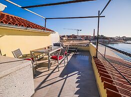 Sleek and Stylish Umag Apartments With Sea View
