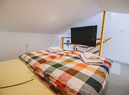 Sleek and Stylish Umag Apartments With Sea View