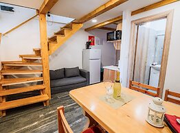 Sleek and Stylish Umag Apartments With Sea View