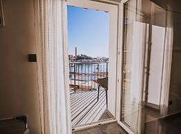 Sleek and Stylish Umag Apartments With Sea View