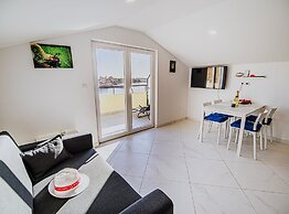 Sleek and Stylish Umag Apartments With Sea View