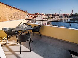 Sleek and Stylish Umag Apartments With Sea View
