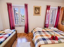 Sleek and Stylish Umag Apartments With Sea View