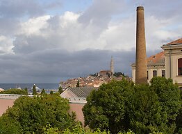 Scenic Rovinj Apartment With Balcony