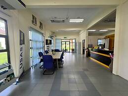 Capital O 91096 Usas Resort