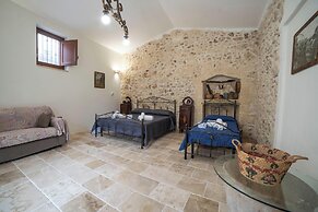 Corte San Giorgio Boutique apt With Airco