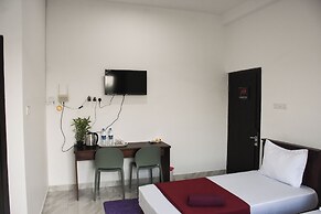 The Regent Grand Hotel - Galle Face