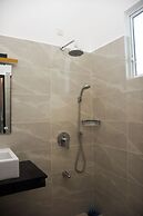 The Regent Grand Hotel - Galle Face