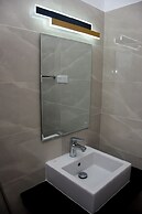 The Regent Grand Hotel - Galle Face