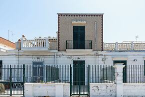 The Sea Outside Apartments