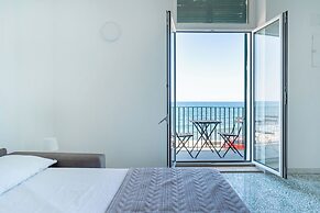 The Sea Outside Apartments