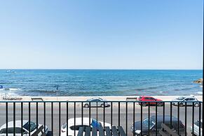 The Sea Outside Apartments