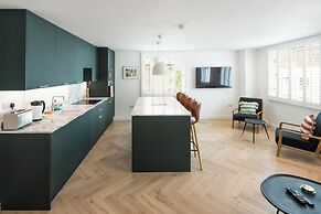 2Bed 2Bath Stunning Shoreditch Apartment