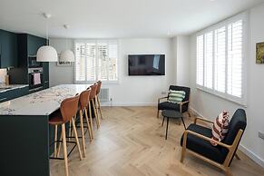 2Bed 2Bath Stunning Shoreditch Apartment