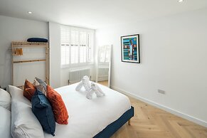 2Bed 2Bath Stunning Shoreditch Apartment