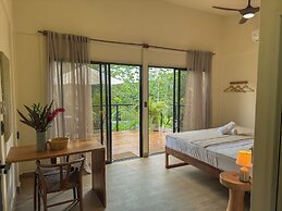 Maze Lodge