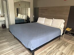 Blue Diamond Inn