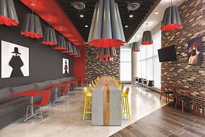 Kompose Boutique Hotel Miami Airport