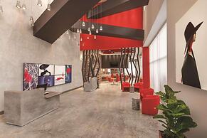 Kompose Boutique Hotel Miami Airport