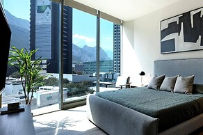 Modern Apts w Pool & Mountain View