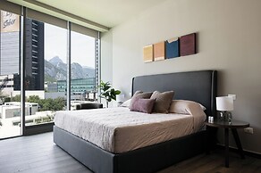 Modern Apts w Pool & Mountain View