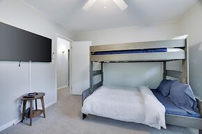 Dreamy Lake House With Fireplace, Firepit & Pet Friendly