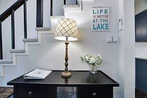 Dreamy Lake House With Fireplace, Firepit & Pet Friendly