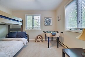 Dreamy Lake House With Fireplace, Firepit & Pet Friendly