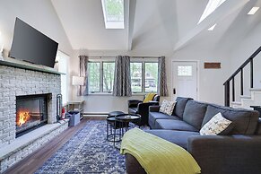 Dreamy Lake House With Fireplace, Firepit & Pet Friendly
