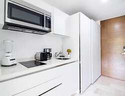 Ocean view Rooftop Studios with Pool