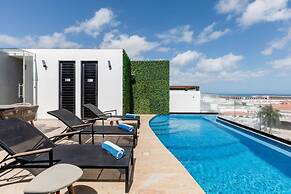 Ocean view Rooftop Studios with Pool