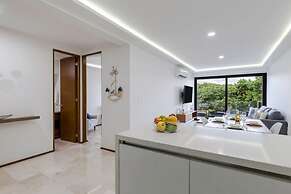 Ocean view Rooftop Studios with Pool