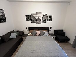 Love4Rome Guest House