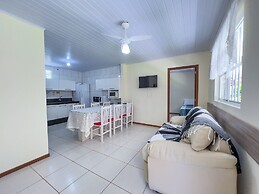 AP 06 Ala Bombinhas Residencial Solavir