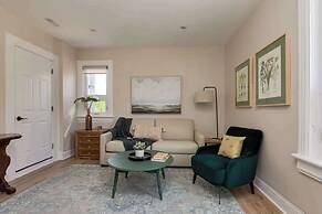 Casa Leslieville - 2BR Suite w LRG Patio