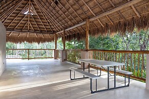 Modern Apt Tulum with 2 BDR Gym & Pool