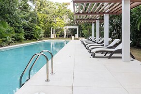Modern Apt Tulum with 2 BDR Gym & Pool