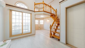 Geoje Peugeot Gomsol Petfriendly Pension