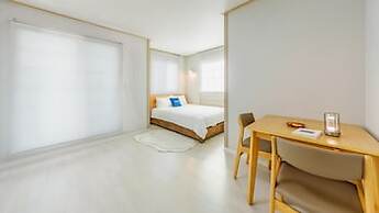 Geoje Peugeot Gomsol Petfriendly Pension