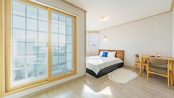 Geoje Peugeot Gomsol Petfriendly Pension