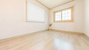 Geoje Peugeot Gomsol Petfriendly Pension