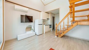 Geoje Peugeot Gomsol Petfriendly Pension