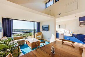 Blue Vista Stone Lodge