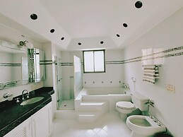 Maljut House & Coffee.