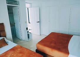 Maljut House & Coffee.