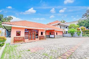 Collection O Stasiun Pekalongan Near Stasiun Kereta Api Formerly Hotel